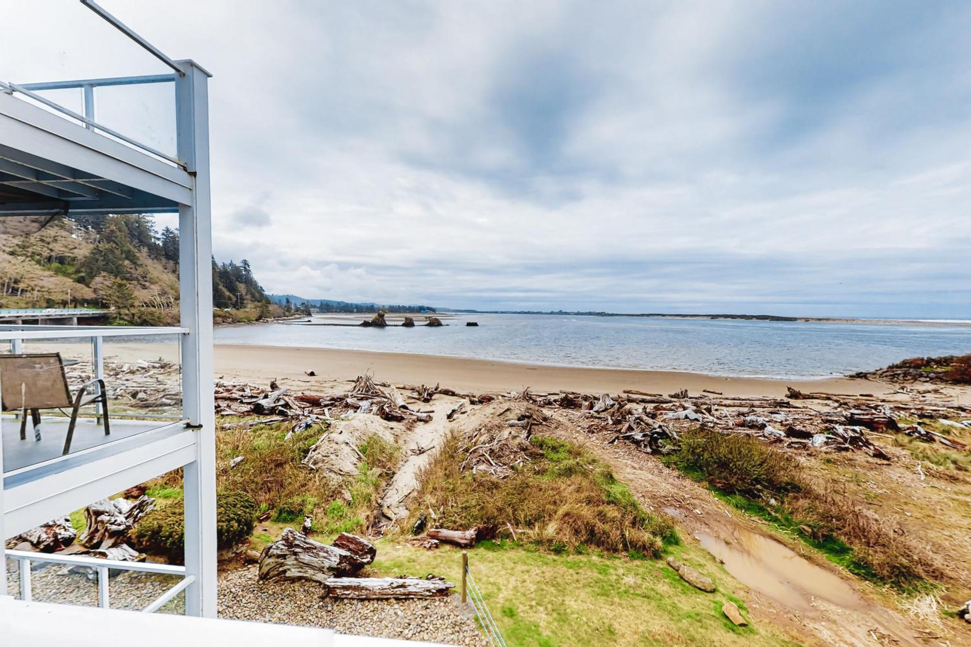 Waters Edge Lägenhet Salishan Beach Rum bild